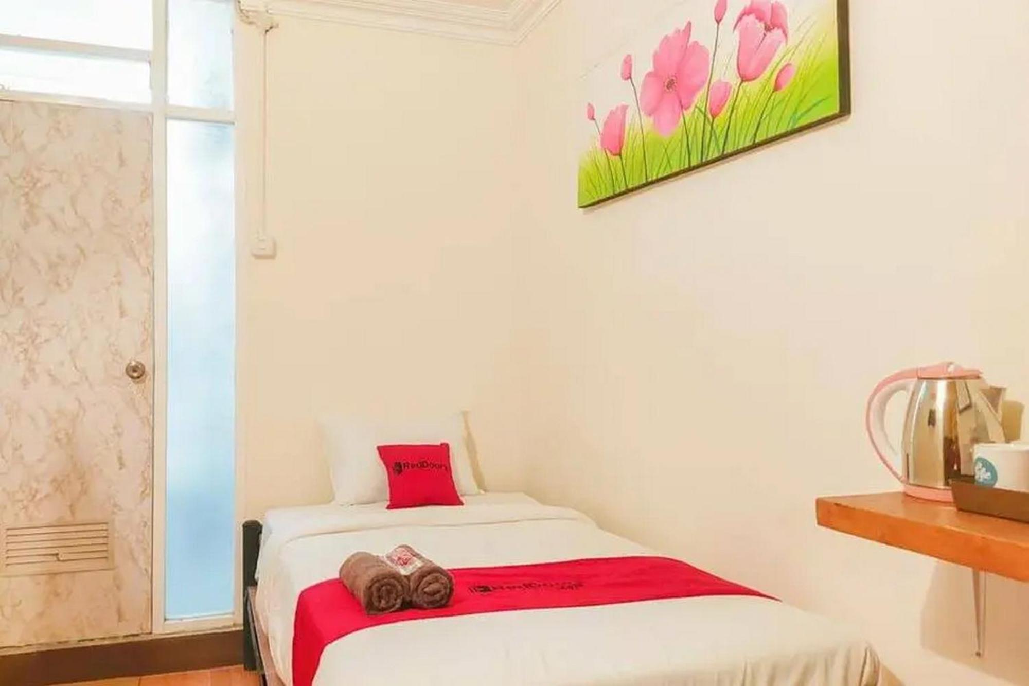 Reddoorz Syariah At Prapen Jaya Surabaya Hotel Bagian luar foto
